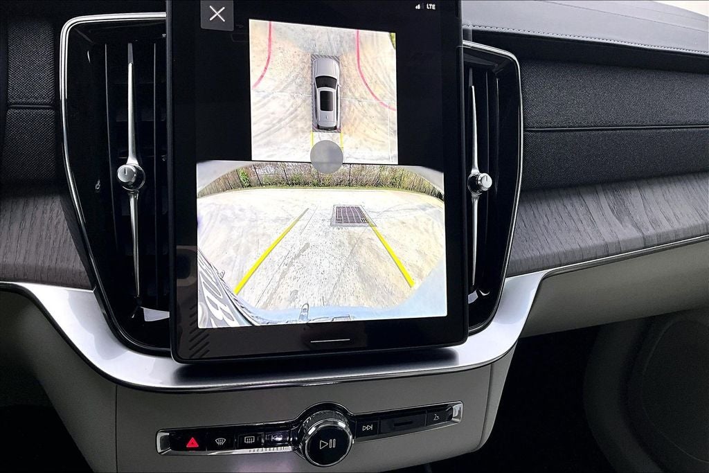 2026 Volvo XC90 B6 Ultra