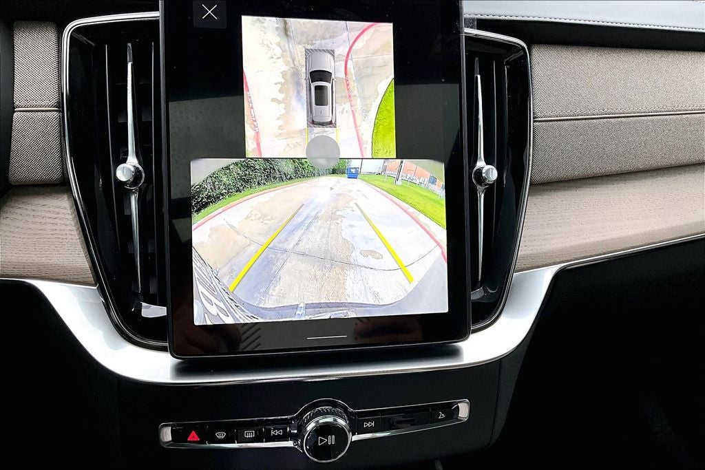 2026 Volvo XC90 B6 Ultra