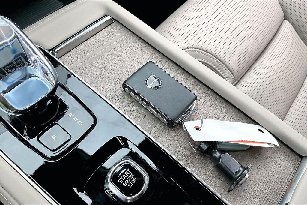 2026 Volvo XC90 B6 Ultra
