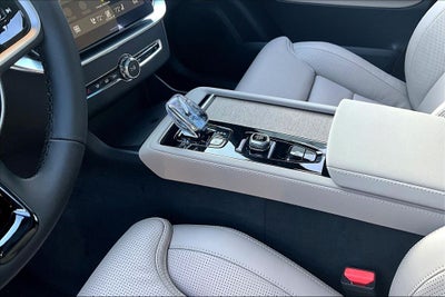 2026 Volvo XC90 B6 Ultra