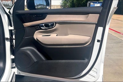 2027 Volvo XC90 B6 Ultra