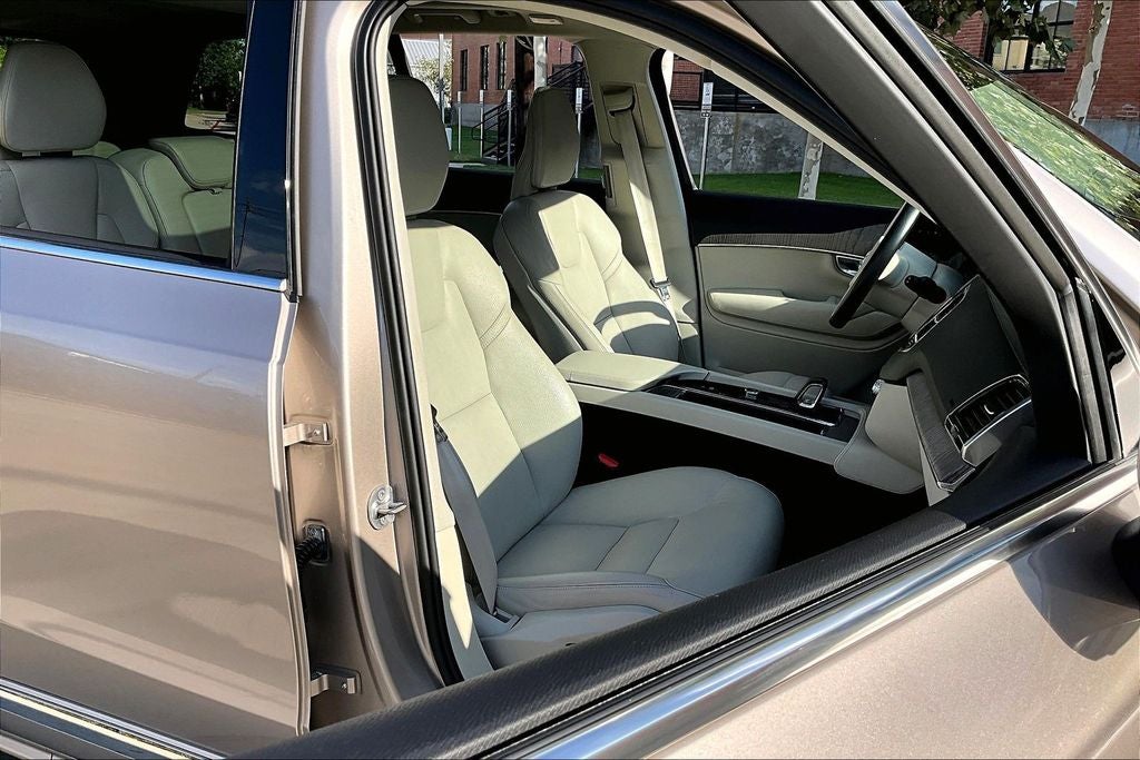 2023 Volvo XC90 B6 Plus 7-Seater