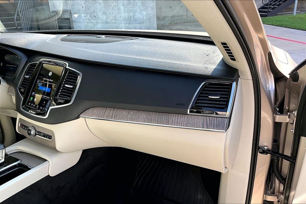 2023 Volvo XC90 B6 Plus 7-Seater