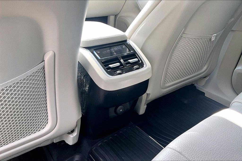 2023 Volvo XC90 B6 Plus 7-Seater