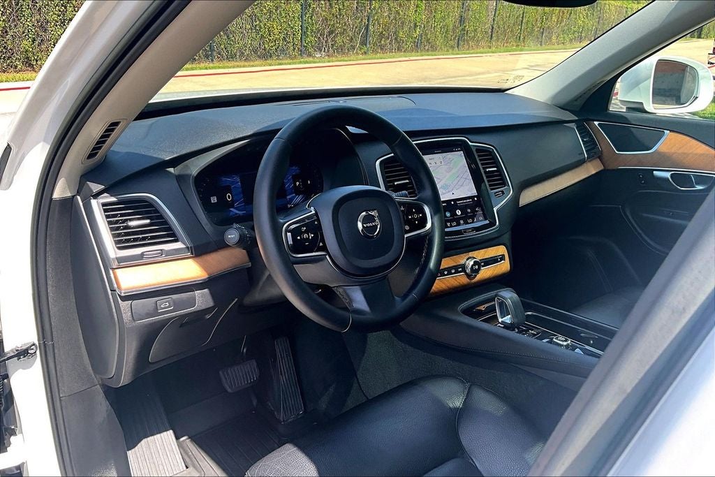 2023 Volvo XC90 B6 Core