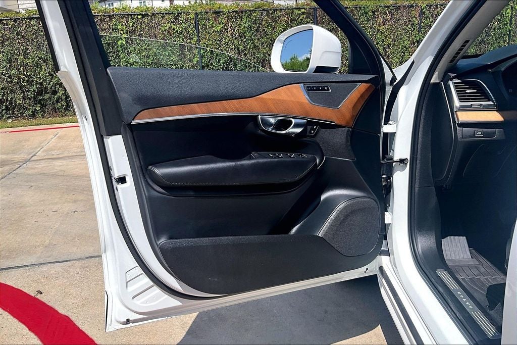 2023 Volvo XC90 B6 Core