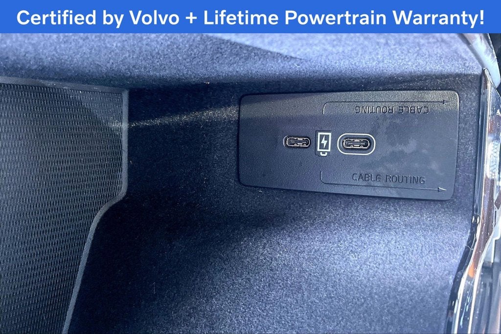 2023 Volvo XC90 B6 Core