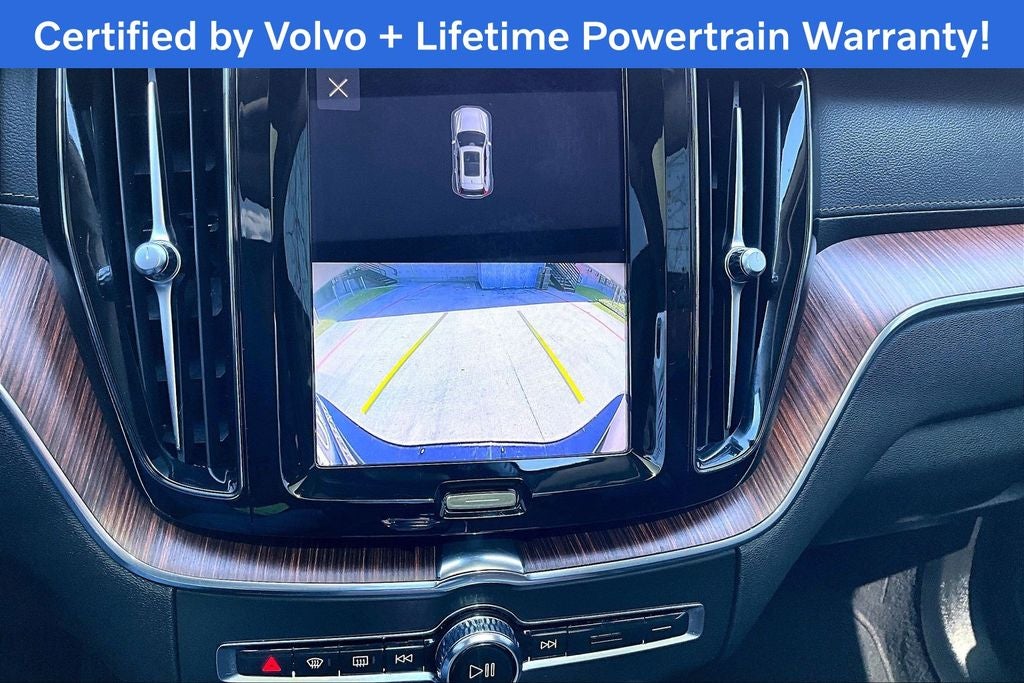 2023 Volvo XC60 B6 Ultimate Bright Theme