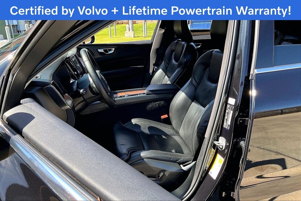 2023 Volvo XC60 B6 Ultimate Bright Theme