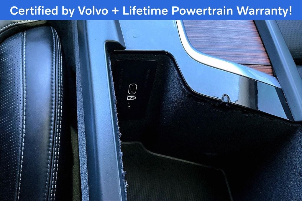 2023 Volvo XC60 B6 Ultimate Bright Theme