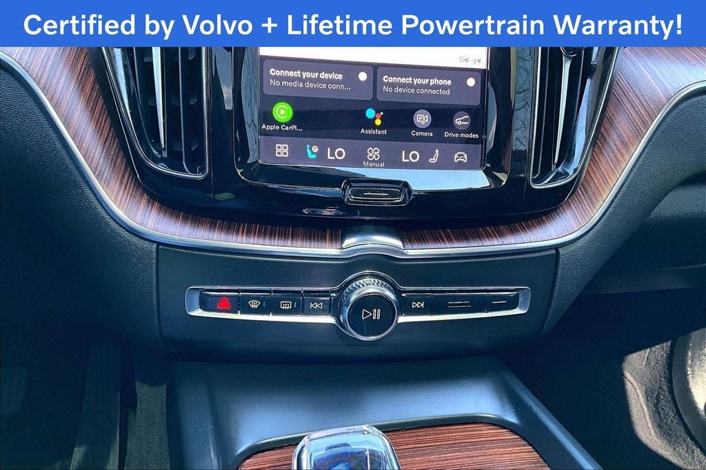 2023 Volvo XC60 B6 Ultimate Bright Theme