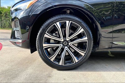 2023 Volvo XC60 B6 Ultimate Bright Theme