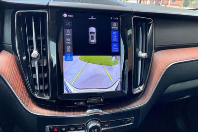 2023 Volvo XC60 B6 Ultimate Bright Theme