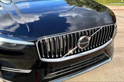 2023 Volvo XC60 B6 Ultimate Bright Theme