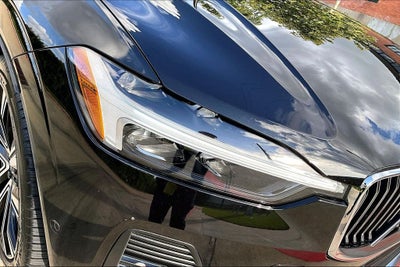 2023 Volvo XC60 B6 Ultimate Bright Theme