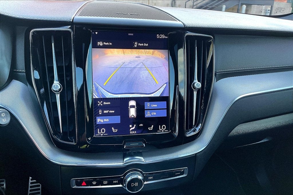 2021 Volvo XC60 T5 R-Design