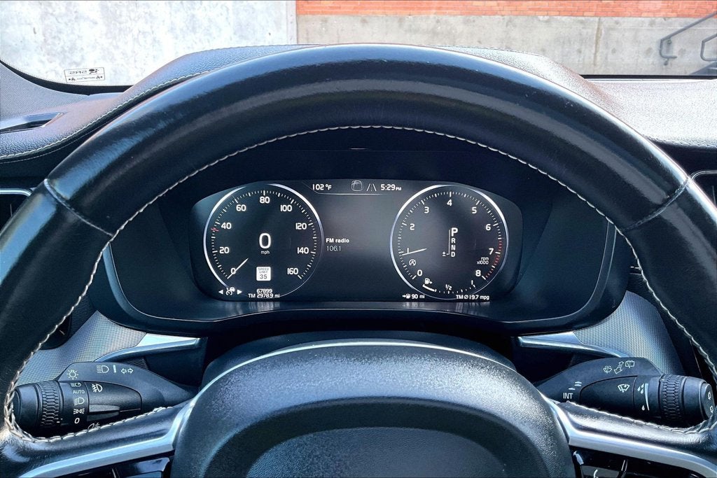 2021 Volvo XC60 T5 R-Design