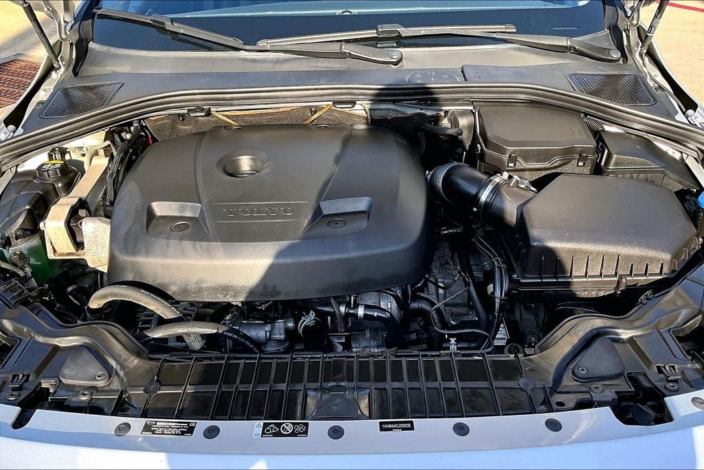 2018 Volvo V60 Cross Country T5