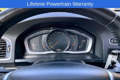 2018 Volvo V60 Cross Country T5
