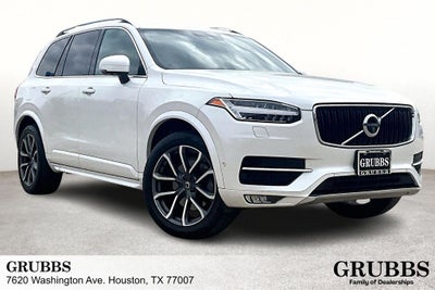 2017 Volvo XC90 T6 Momentum