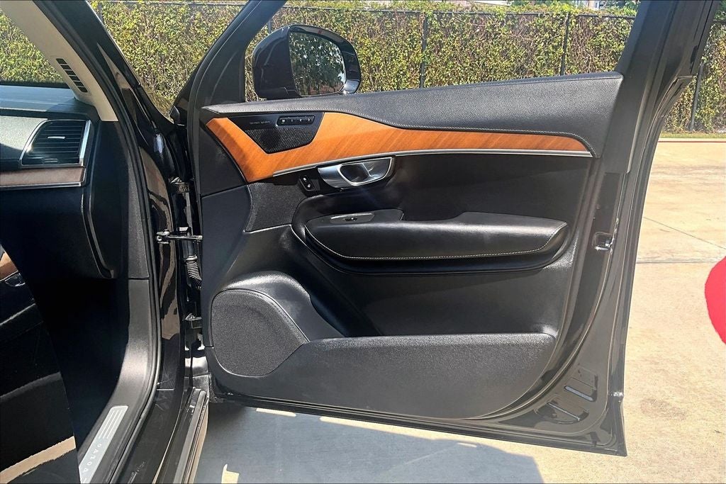 2019 Volvo XC90 T6 Inscription