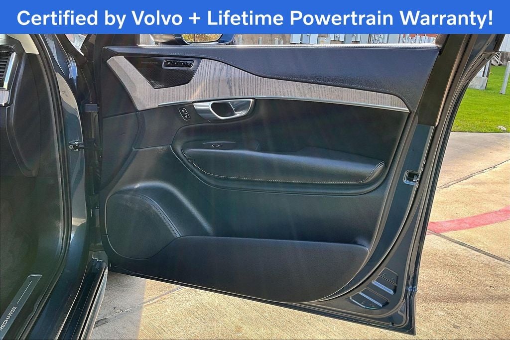 2022 Volvo XC90 Recharge Plug-In Hybrid T8 Inscription 6 Passenger