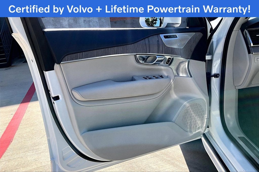 2021 Volvo XC90 Recharge Plug-In Hybrid T8 Inscription 6 Passenger