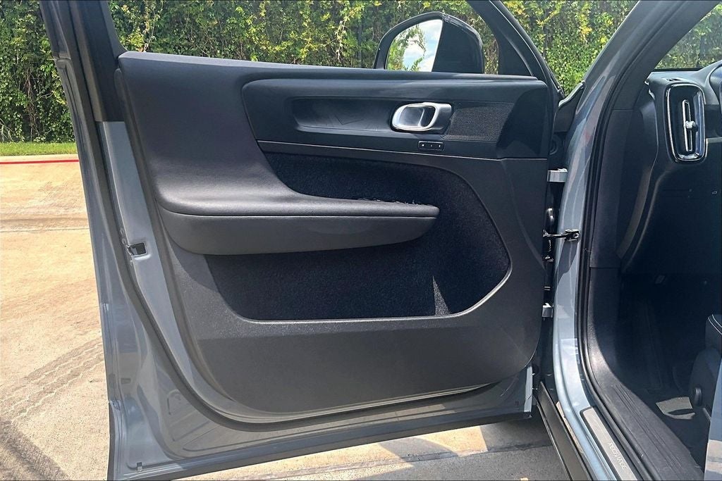 2023 Volvo C40 Recharge Pure Electric Twin Plus