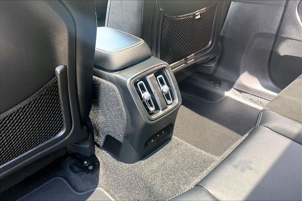 2023 Volvo C40 Recharge Pure Electric Twin Plus