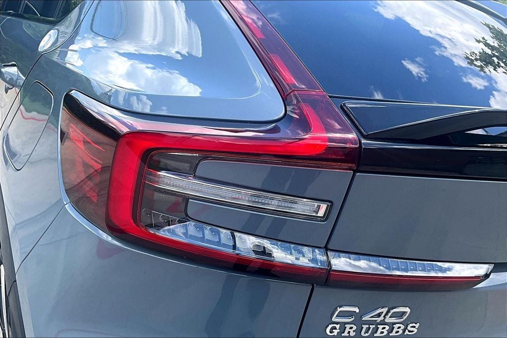 2023 Volvo C40 Recharge Pure Electric Twin Plus