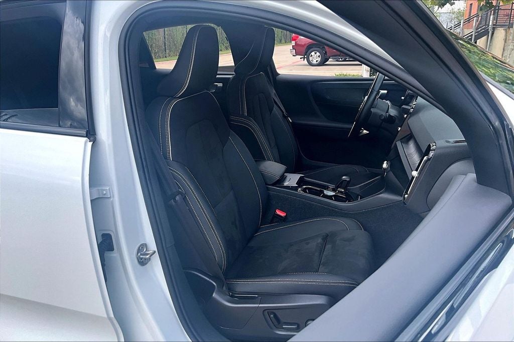 2023 Volvo C40 Recharge Pure Electric Twin Plus