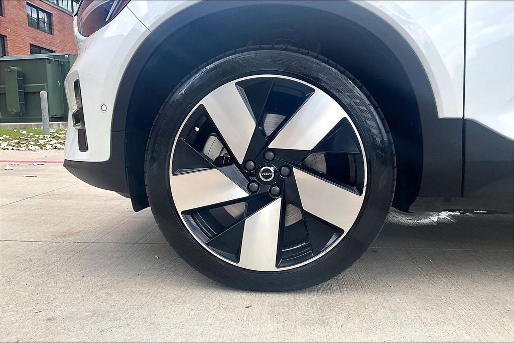 2023 Volvo C40 Recharge Pure Electric Twin Plus
