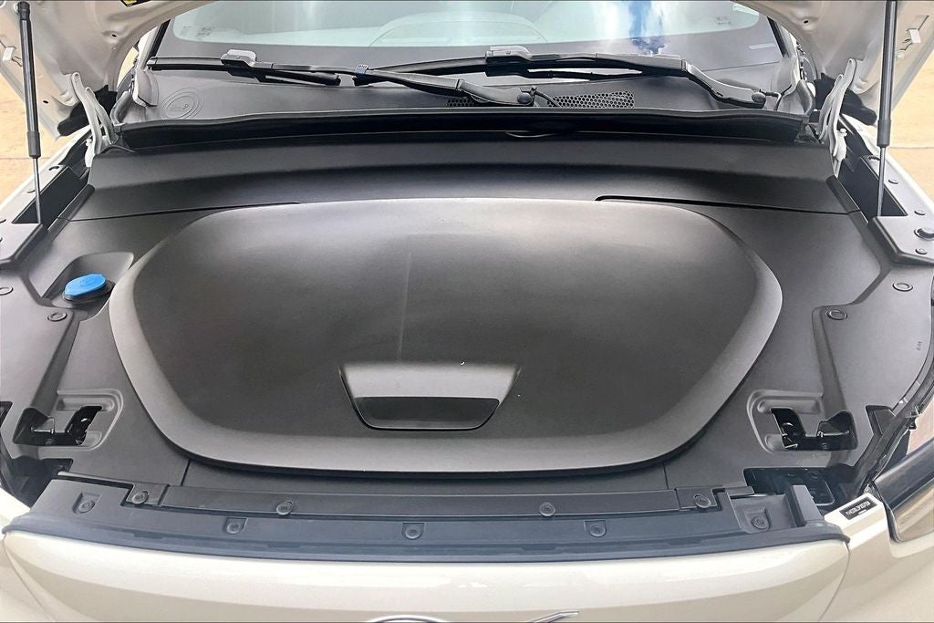 2023 Volvo C40 Recharge Pure Electric Twin Plus