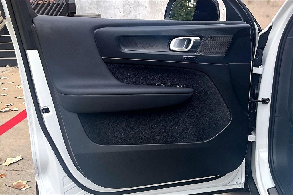 2023 Volvo C40 Recharge Pure Electric Twin Plus