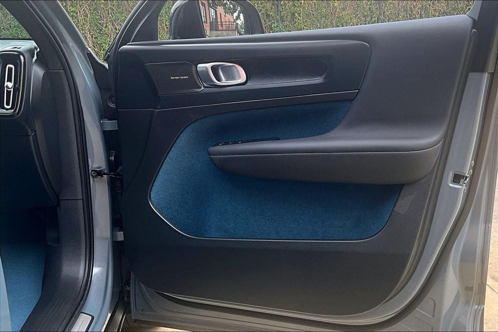 2023 Volvo C40 Recharge Pure Electric Ultimate