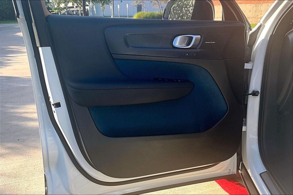 2023 Volvo C40 Recharge Pure Electric Ultimate