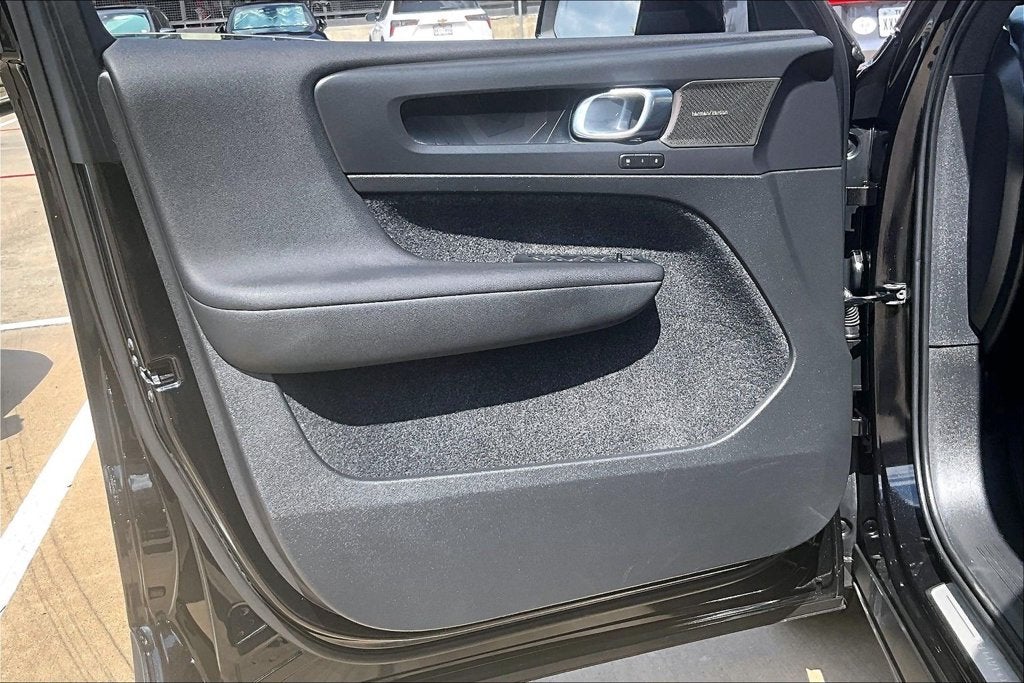 2023 Volvo C40 Recharge Pure Electric Ultimate