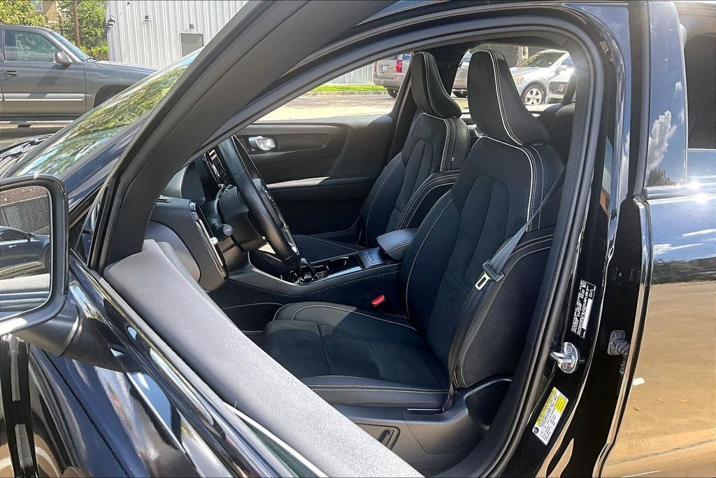2023 Volvo C40 Recharge Pure Electric Ultimate