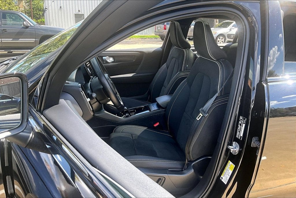 2023 Volvo C40 Recharge Pure Electric Ultimate
