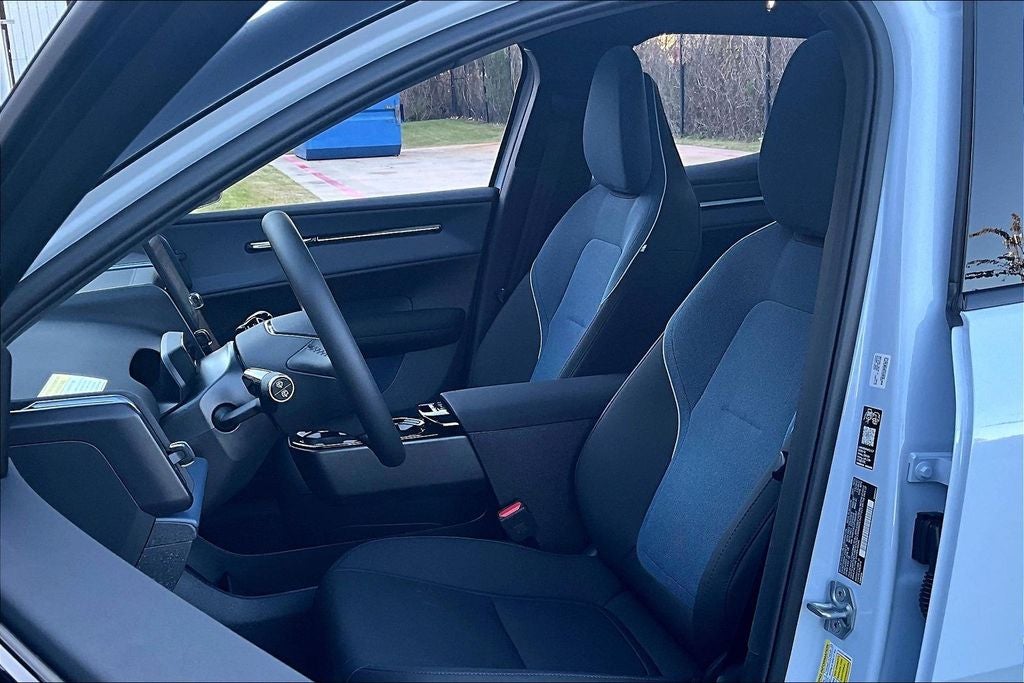 2026 Volvo EX30 Twin Motor Cross Country Ultra