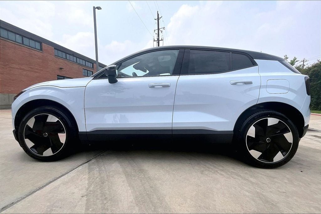 2026 Volvo EX30 Twin Motor Performance Ultra