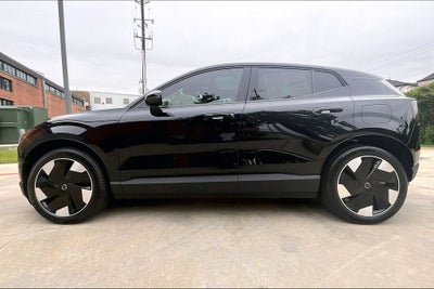 2026 Volvo EX30 Twin Motor Performance Ultra