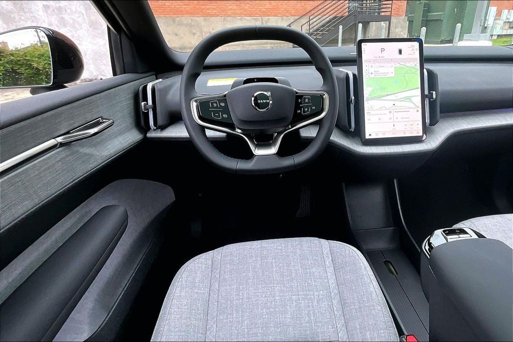2026 Volvo EX30 Twin Motor Performance Ultra