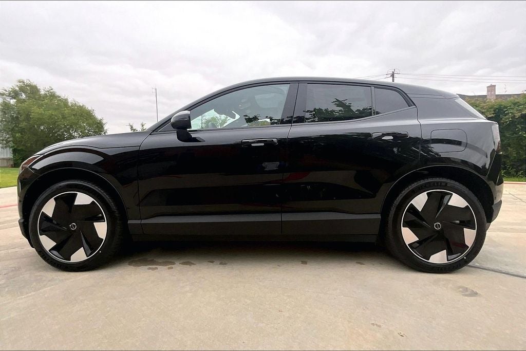 2026 Volvo EX30 Twin Motor Performance Ultra
