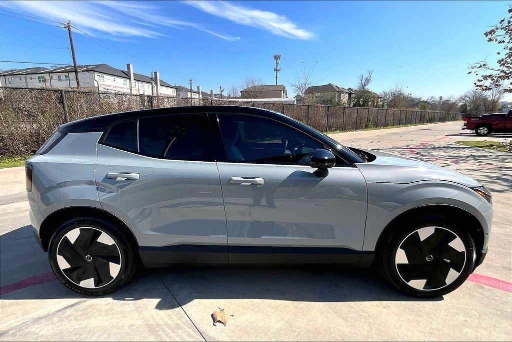 2026 Volvo EX30 Twin Motor Performance Ultra