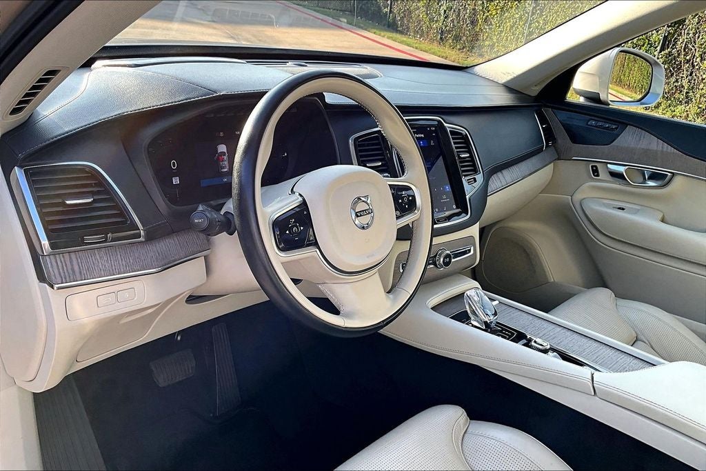 2023 Volvo XC90 Recharge Plug-In Hybrid Ultimate
