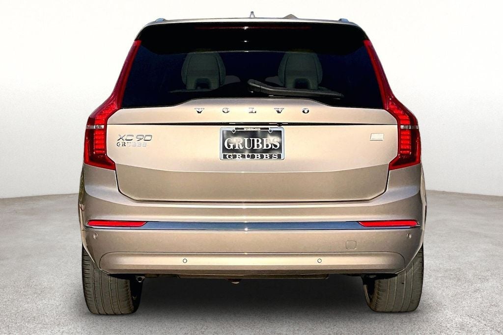 2023 Volvo XC90 Recharge Plug-In Hybrid Ultimate