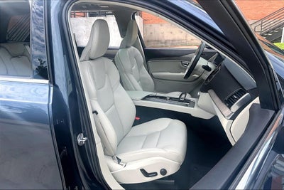 2024 Volvo XC90 Recharge Plug-In Hybrid T8 Plus Bright Theme 7 Passenger