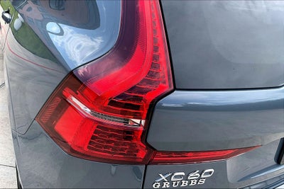 2024 Volvo XC60 Recharge Plug-In Hybrid T8 Plus Dark Theme