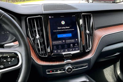 2024 Volvo XC60 Recharge Plug-In Hybrid T8 Plus Dark Theme